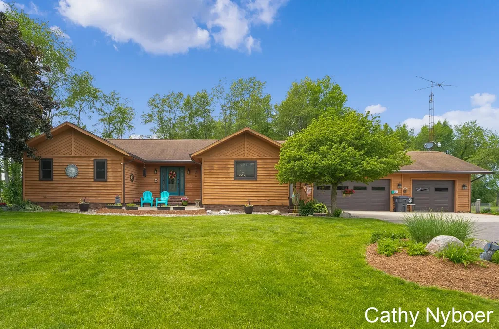 9188 W V Avenue Prairie Ronde Township MI 49087