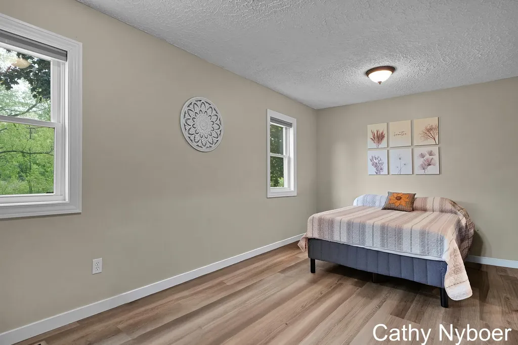 9188 W V Avenue Prairie Ronde Township MI 49087