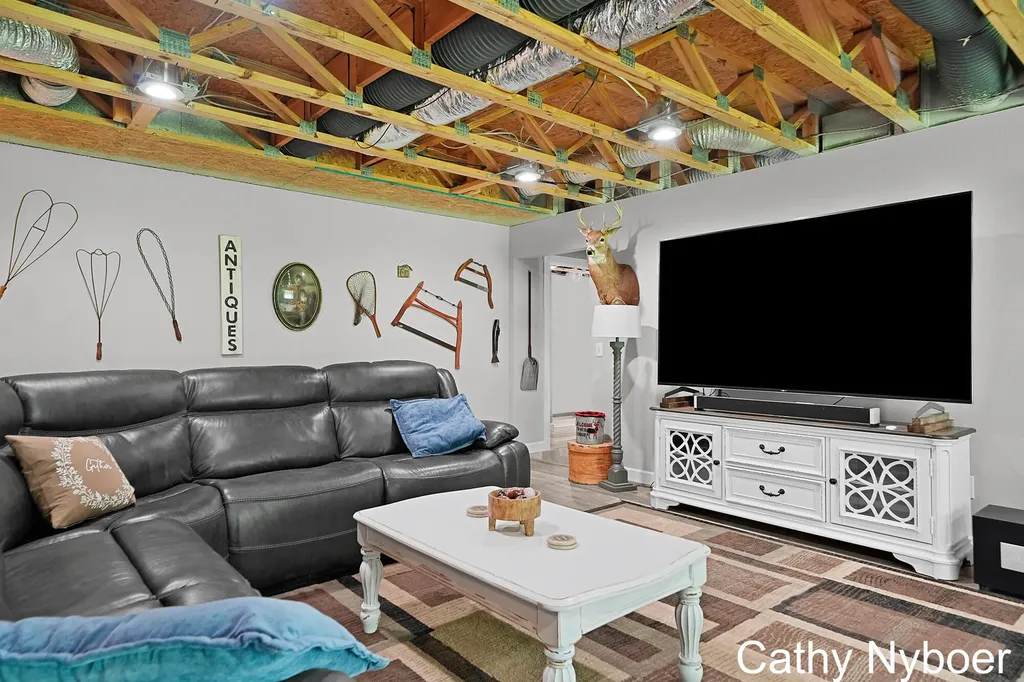 9188 W V Avenue Prairie Ronde Township MI 49087