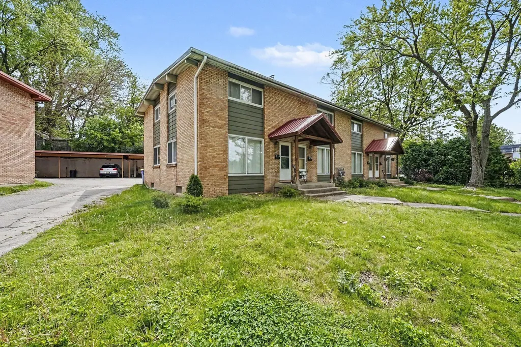 1226 Northfield Avenue NE Grand Rapids City MI 49505