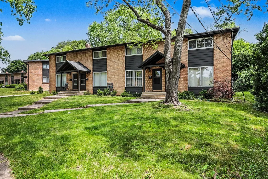 1226 Northfield Avenue NE Grand Rapids City MI 49505