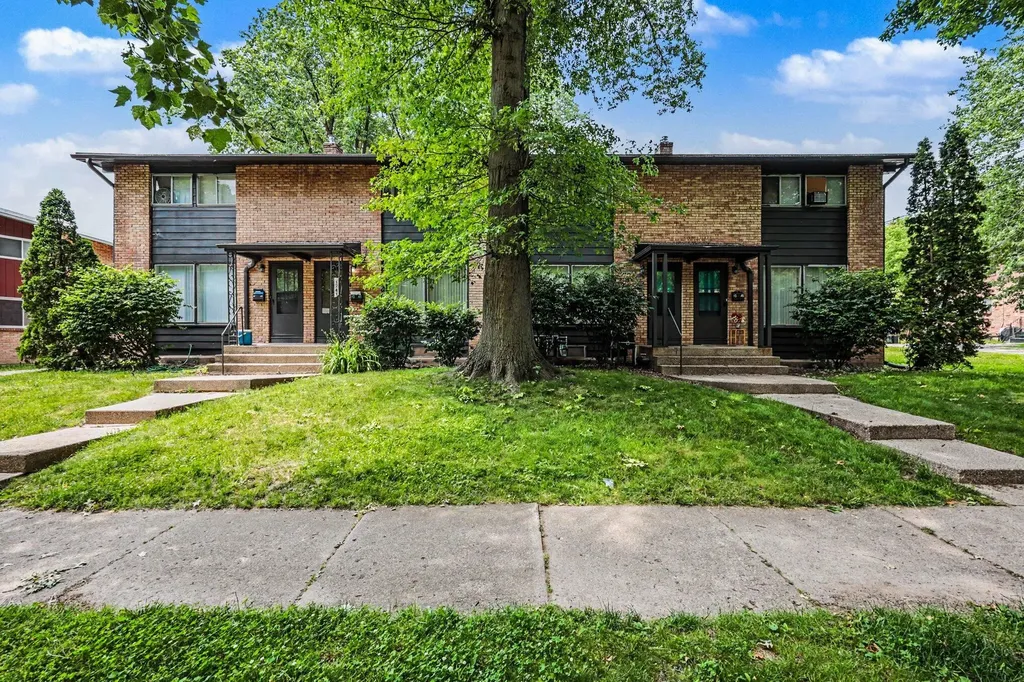 1239 Northfield Avenue NE Grand Rapids City MI 49505