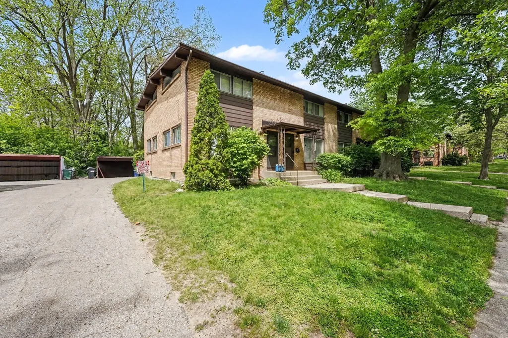 1239 Northfield Avenue NE Grand Rapids City MI 49505
