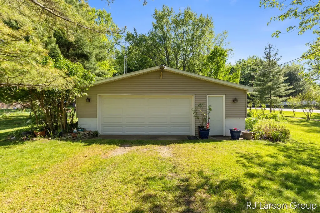 1027 Blue Star Highway Casco Township MI 49090