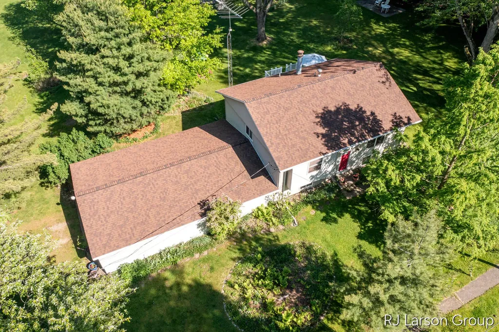 1027 Blue Star Highway Casco Township MI 49090