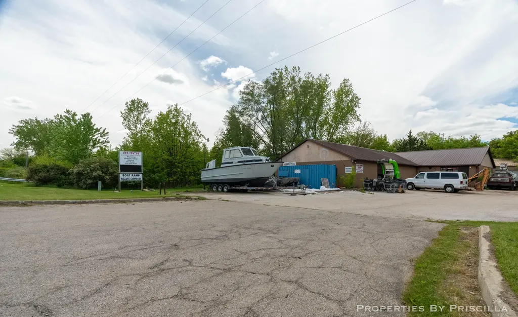 7251 Midland Road Tittabawassee Township MI 48623