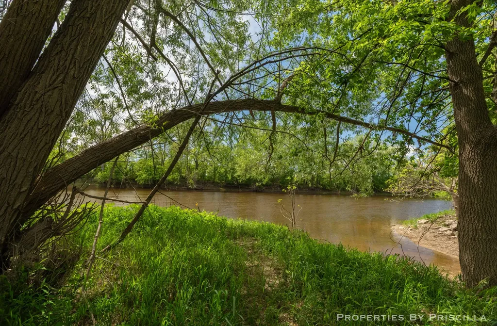 7251 Midland Road Tittabawassee Township MI 48623