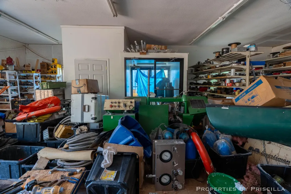 7251 Midland Road Tittabawassee Township MI 48623