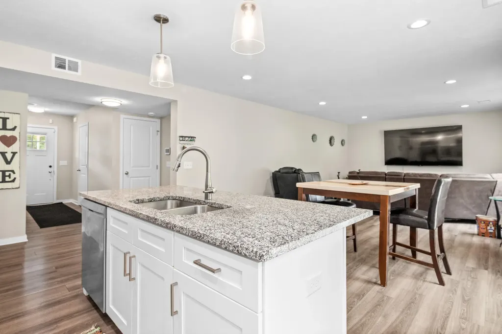 747 Butternut Drive Holland Charter Township MI 49424