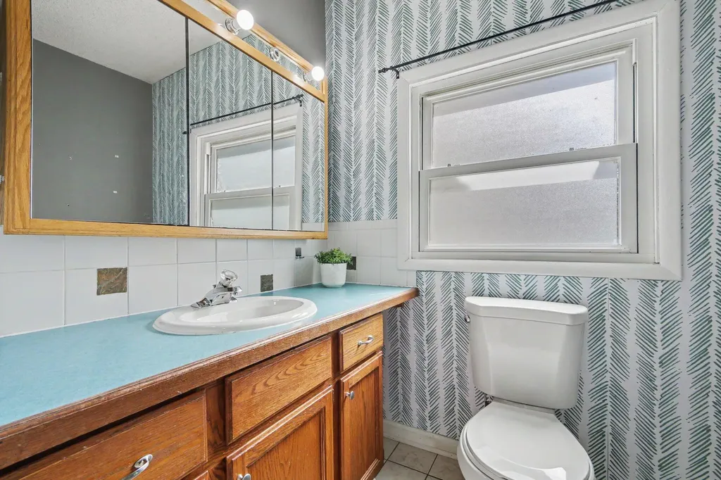 54 Grove Street Coopersville City MI 49404