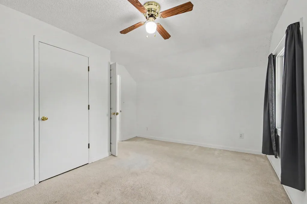 54 Grove Street Coopersville City MI 49404