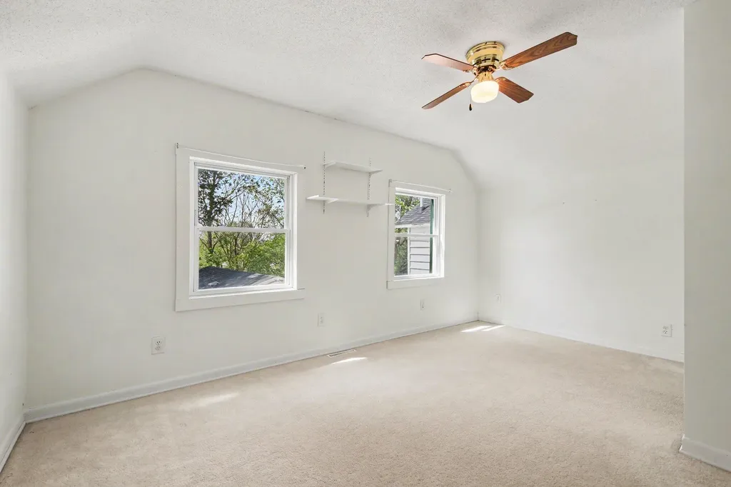 54 Grove Street Coopersville City MI 49404