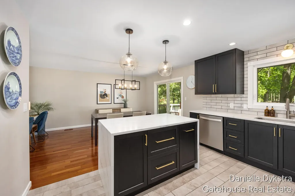 4063 Cambridge Drive Georgetown Charter Township MI 49426
