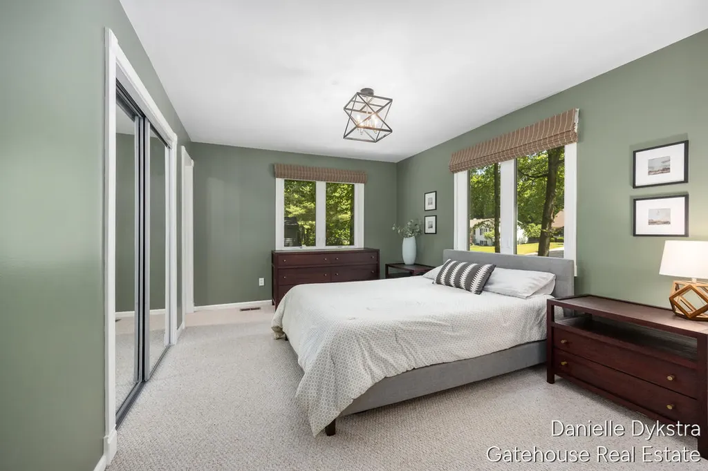 4063 Cambridge Drive Georgetown Charter Township MI 49426