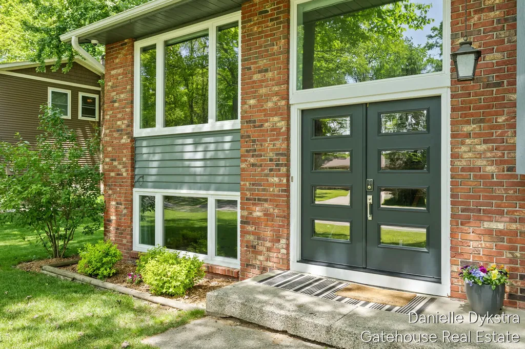 4063 Cambridge Drive Georgetown Charter Township MI 49426