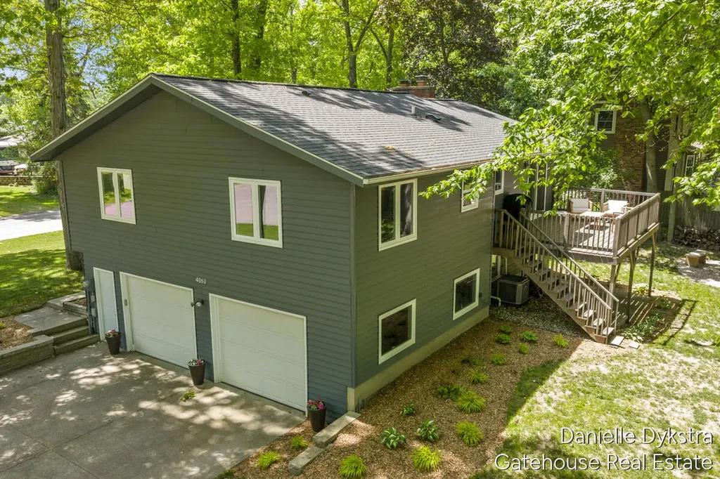 4063 Cambridge Drive Georgetown Charter Township MI 49426