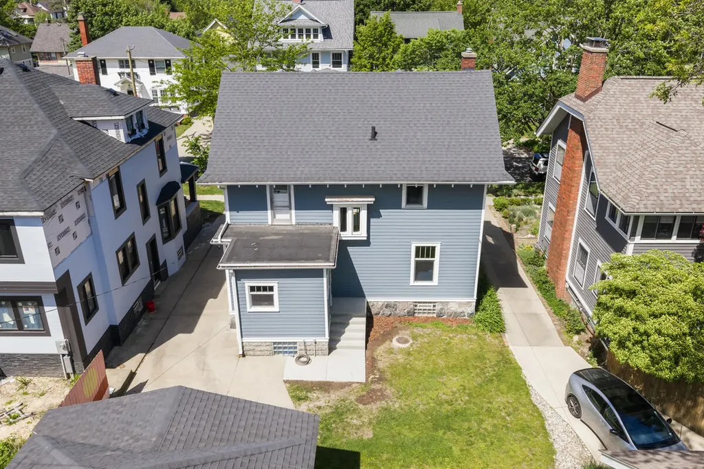 220 Hampton Avenue SE Grand Rapids City MI 49506