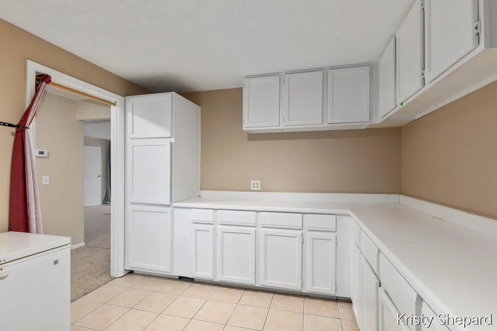 222 York View Place NW Alpine Township MI 49321