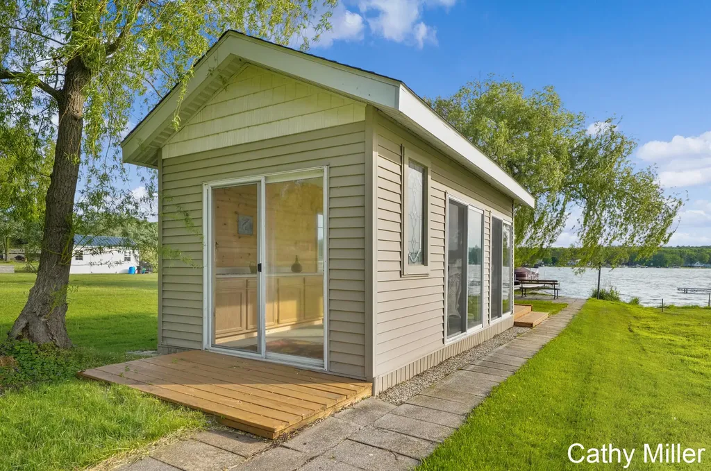 3309 Dumont Lake Drive Allegan Township MI 49010