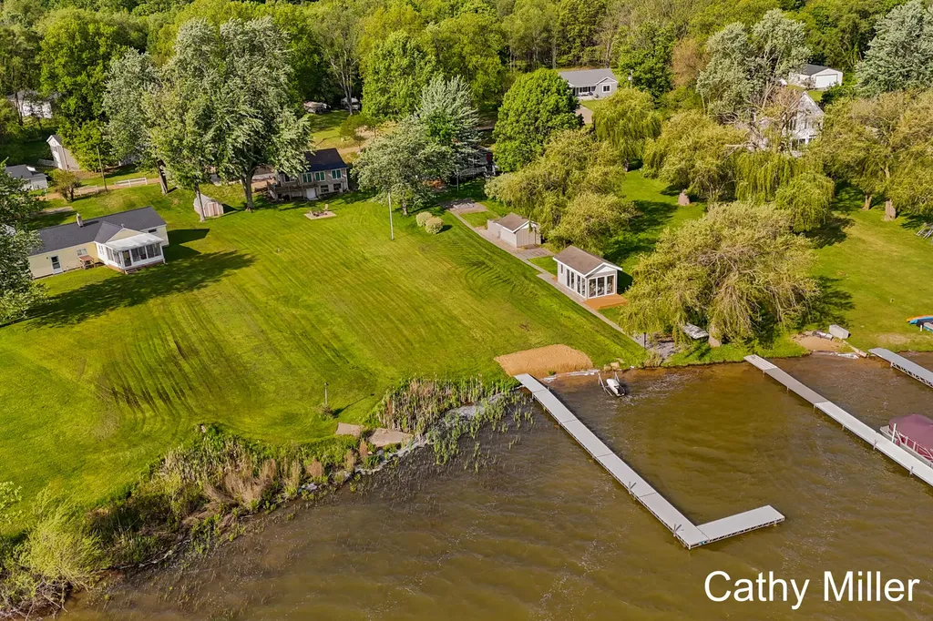 3309 Dumont Lake Drive Allegan Township MI 49010