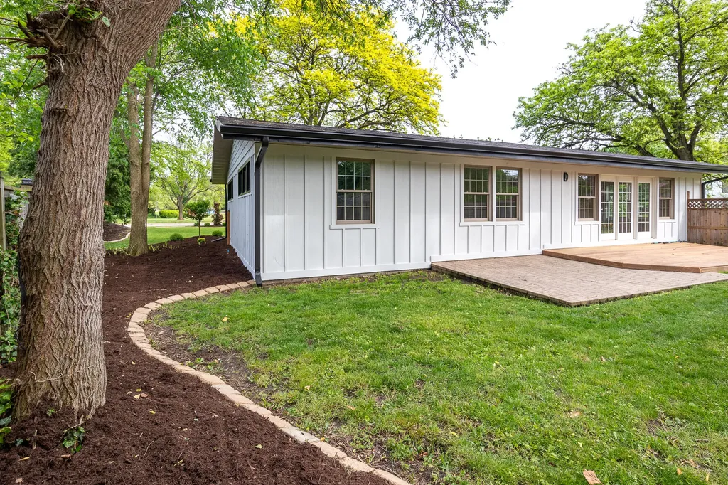 1155 Plymouth Avenue SE East Grand Rapids City MI 49506