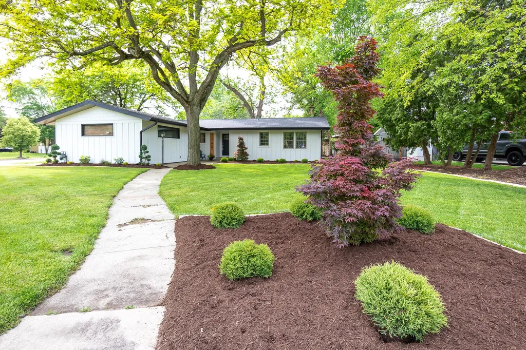 1155 Plymouth Avenue SE East Grand Rapids City MI 49506