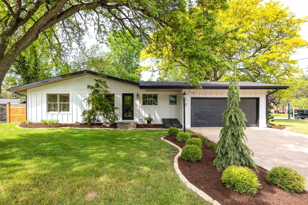 1155 Plymouth Avenue SE East Grand Rapids City MI 49506