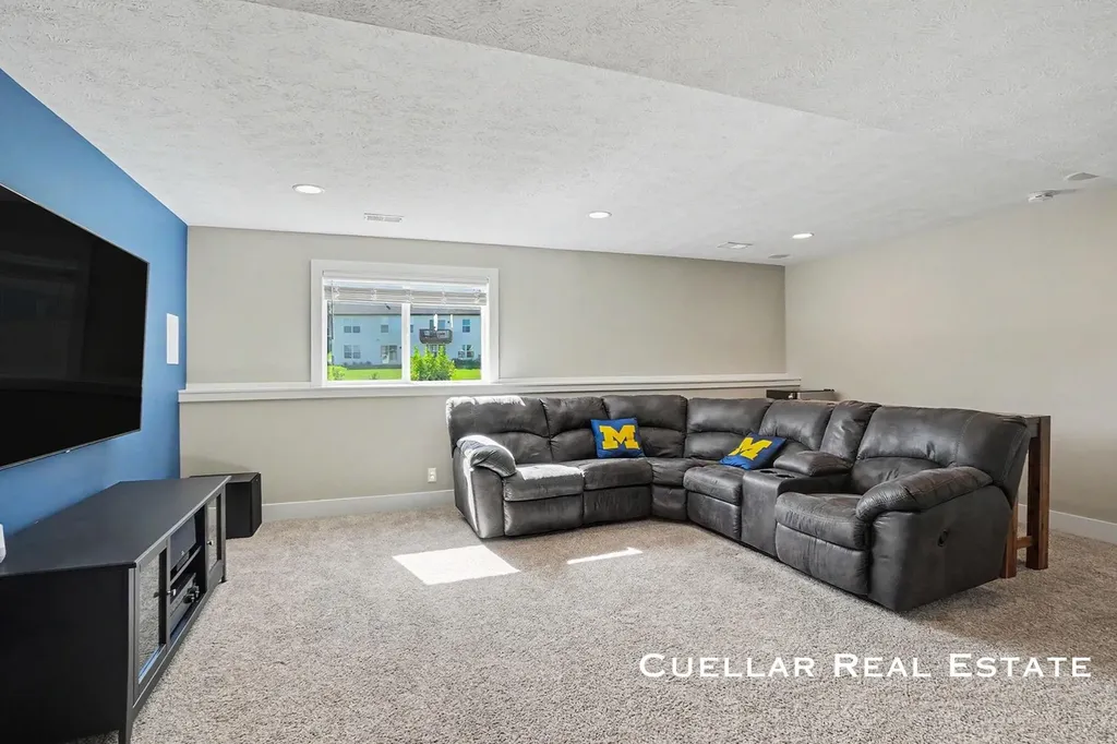 250 Ira Spring Road Holland Charter Township MI 49423