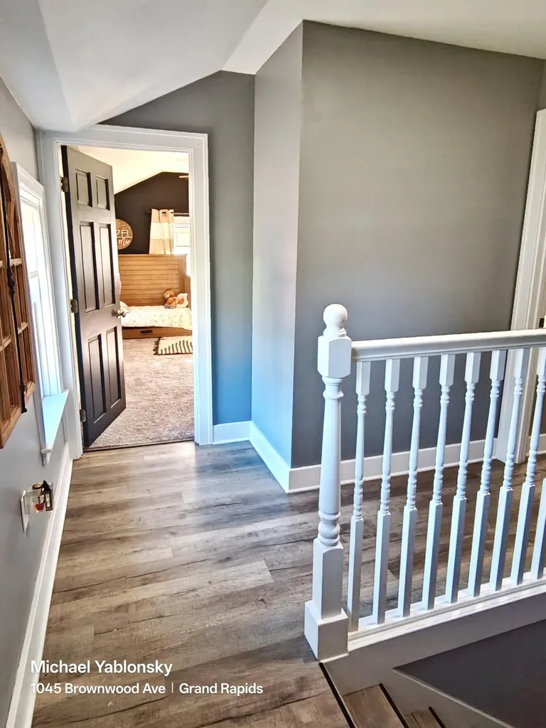 1045 Brownwood Avenue NW Grand Rapids City MI 49504
