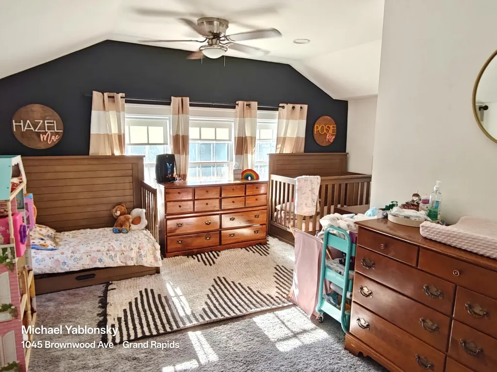 1045 Brownwood Avenue NW Grand Rapids City MI 49504