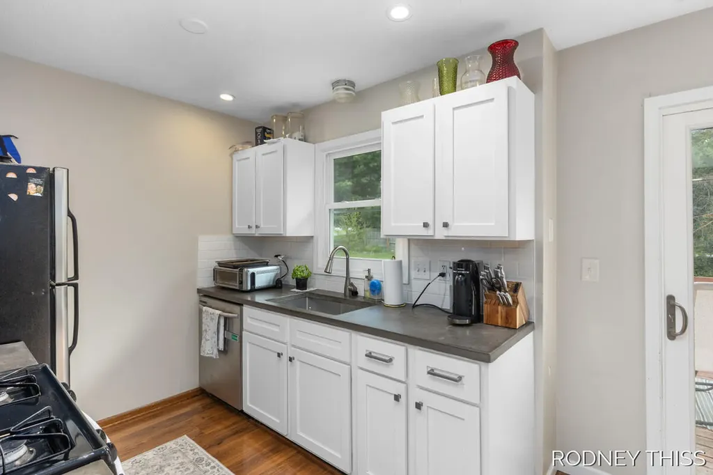 1332 Ball Avenue NE Grand Rapids City MI 49505