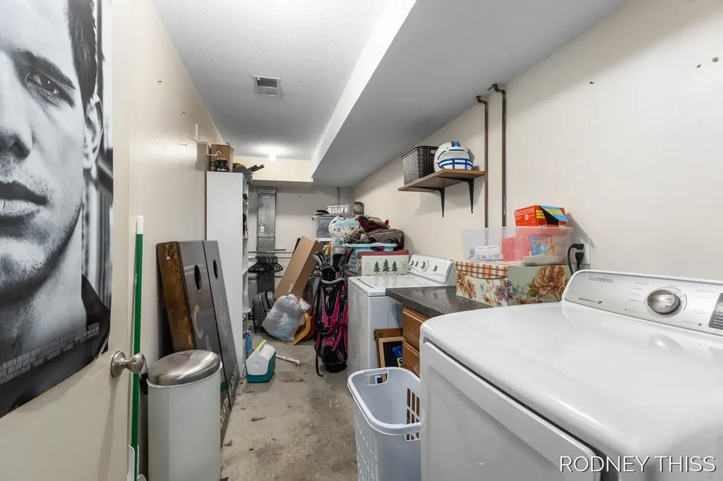 1332 Ball Avenue NE Grand Rapids City MI 49505