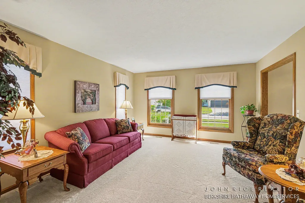 2276 Old Dominion Court SE Kentwood City MI 49508