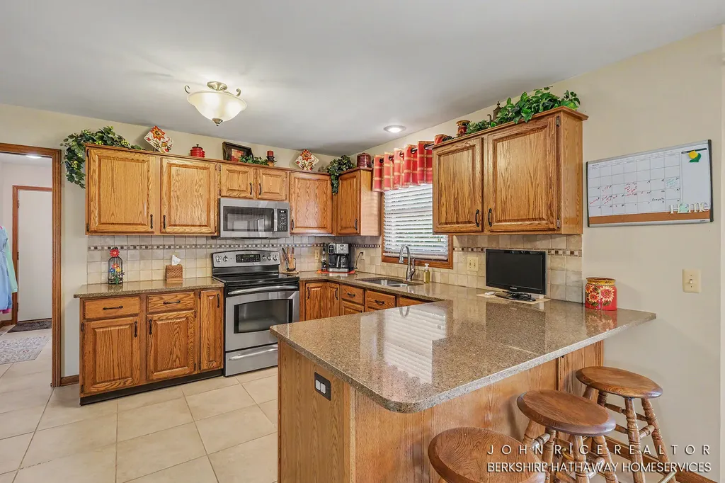 2276 Old Dominion Court SE Kentwood City MI 49508
