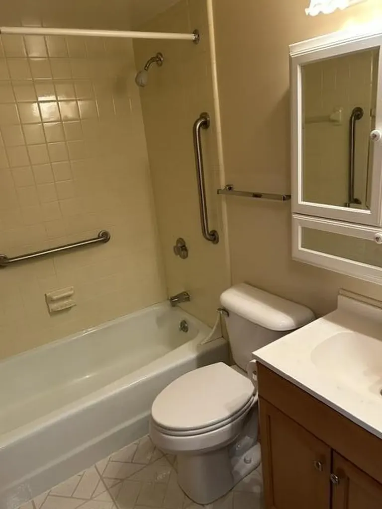 905 Village Lane Georgetown Charter Township MI 49428