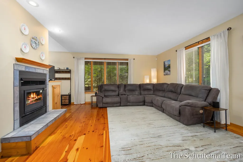 10155 Rogue Pond Drive NE Algoma Township MI 49341