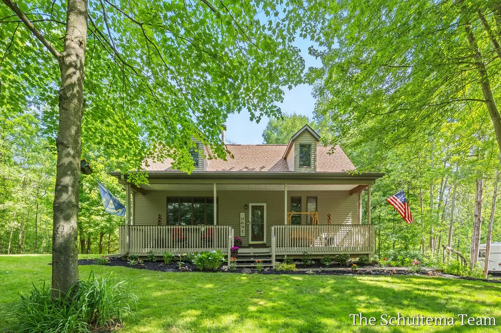 10155 Rogue Pond Drive NE Algoma Township MI 49341