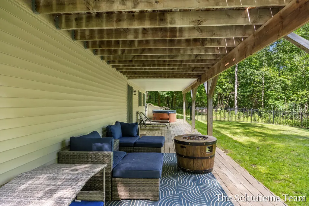 10155 Rogue Pond Drive NE Algoma Township MI 49341