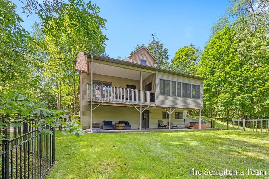 10155 Rogue Pond Drive NE Algoma Township MI 49341