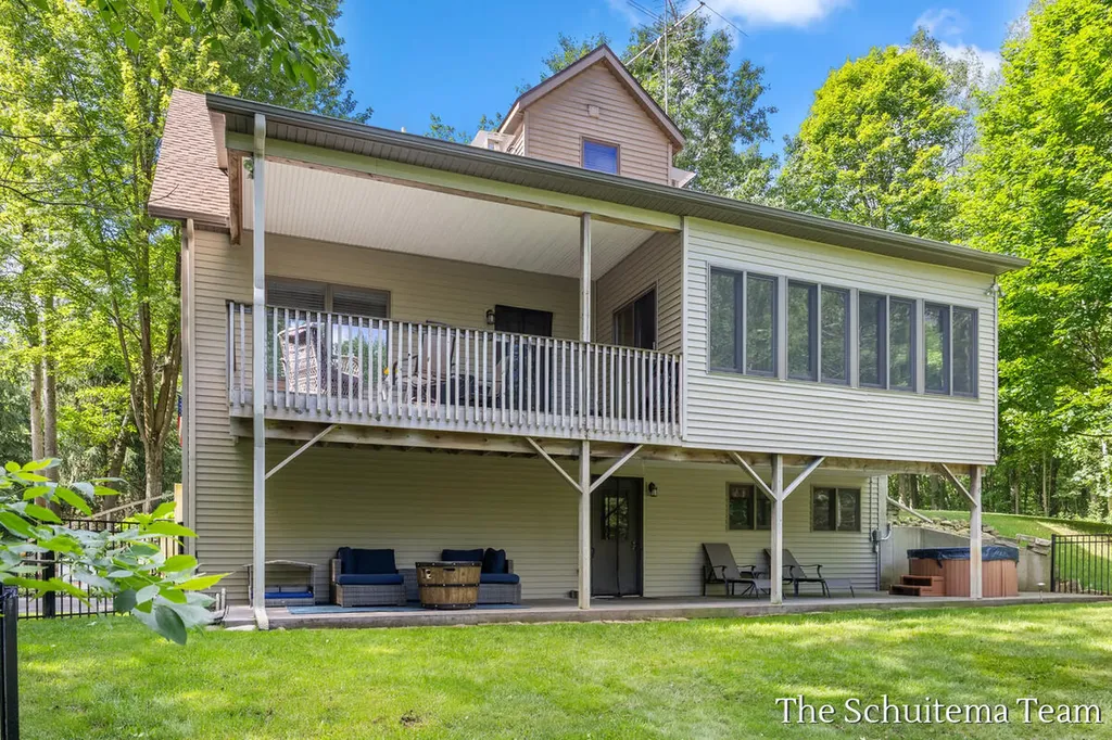 10155 Rogue Pond Drive NE Algoma Township MI 49341