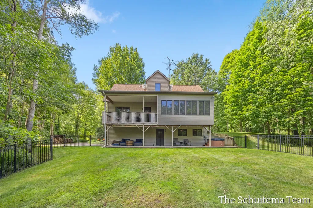 10155 Rogue Pond Drive NE Algoma Township MI 49341
