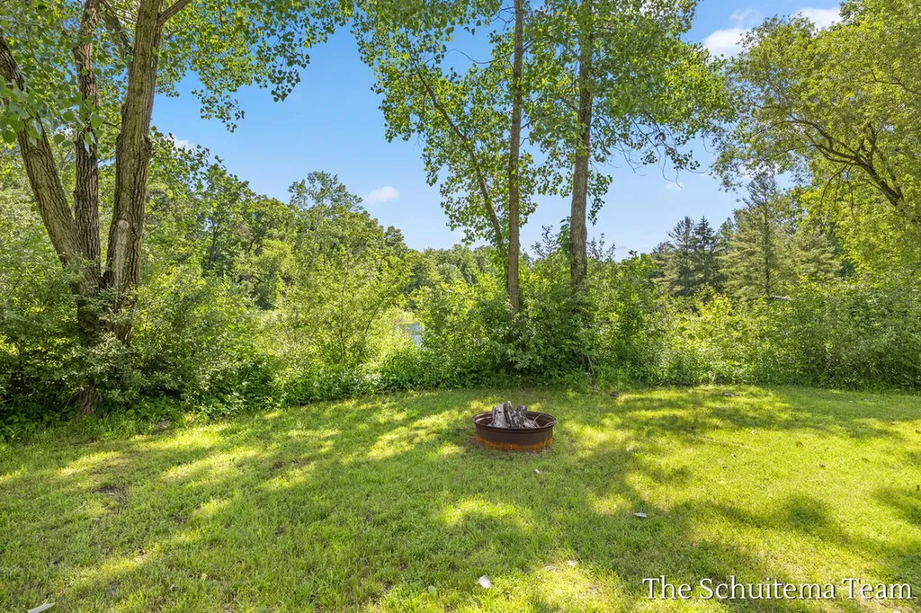 10155 Rogue Pond Drive NE Algoma Township MI 49341