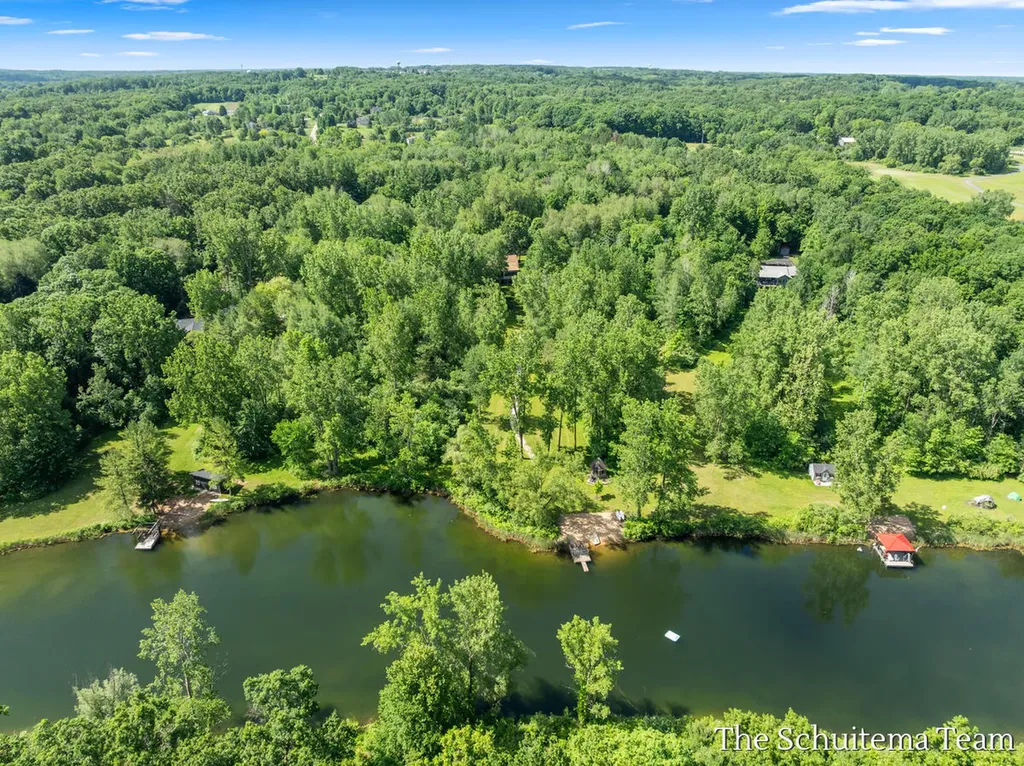 10155 Rogue Pond Drive NE Algoma Township MI 49341