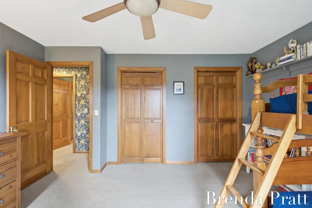 5274 Crooked Pine Drive SW Wyoming City MI 49418