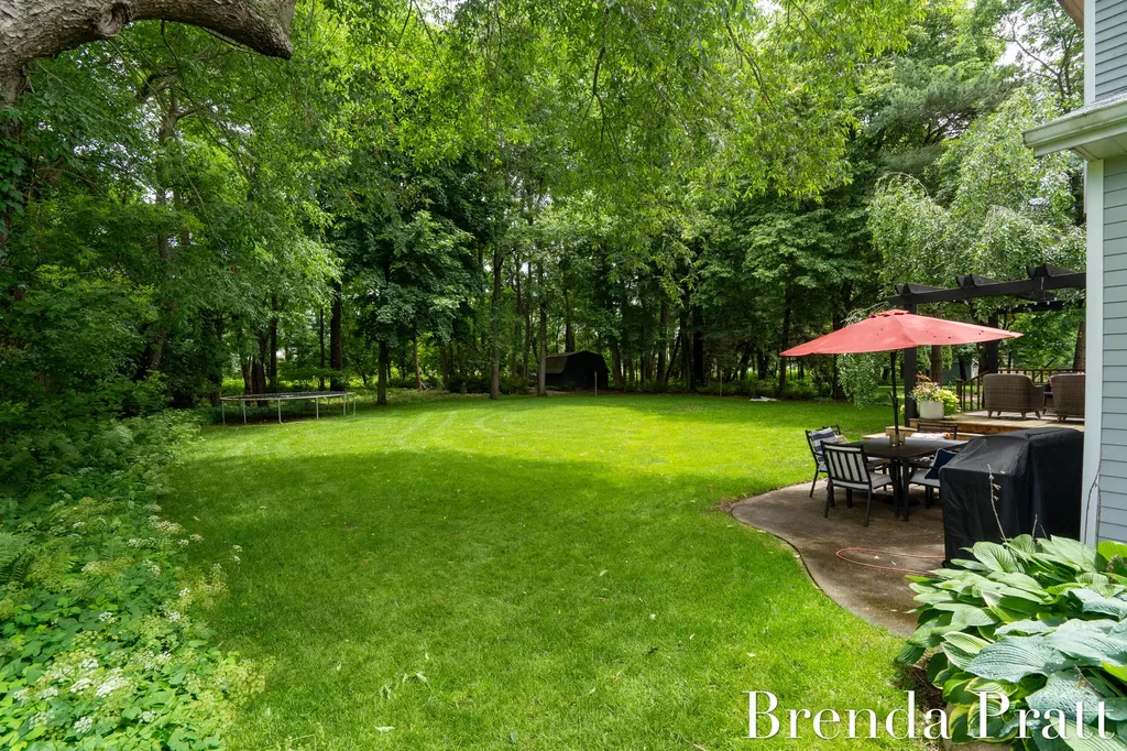 5274 Crooked Pine Drive SW Wyoming City MI 49418