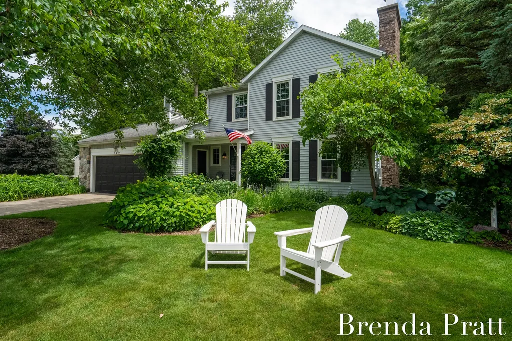 5274 Crooked Pine Drive SW Wyoming City MI 49418