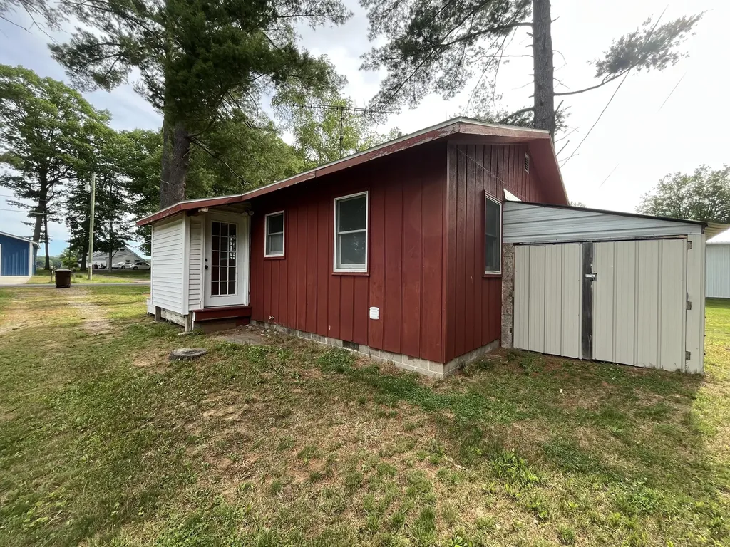 5587 W Cutler Road Belvidere Township MI 48850