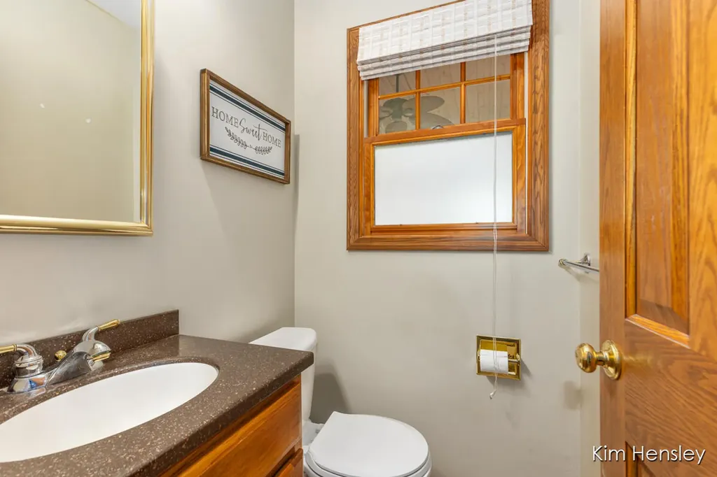 1594 Louva Court Belding City MI 48809