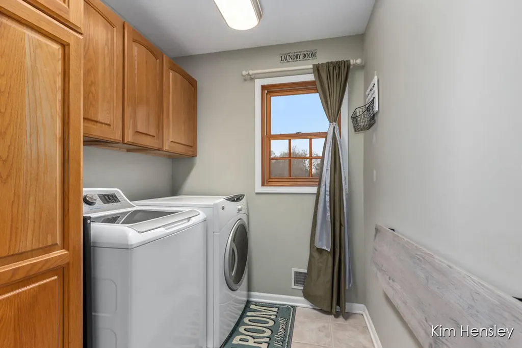 1594 Louva Court Belding City MI 48809