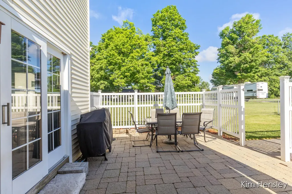 1594 Louva Court Belding City MI 48809